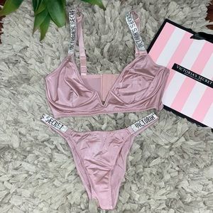 Victoria’s Secret set  Bombshell Shine Strap panti + bra